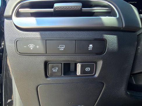 Used 2023 Hyundai Palisade SEL AWD/4WD image 17