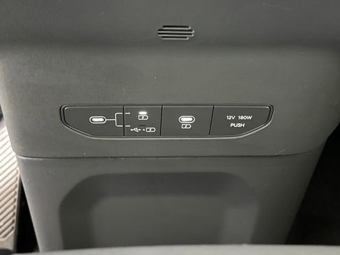 Used 2024 Kia EV9 Wind image 26