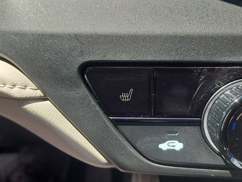 Used 2025 Honda Accord SE image 17