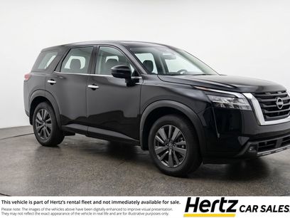 Used 2025 Nissan Pathfinder SV