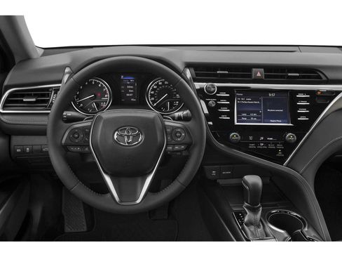Used 2020 Toyota Camry SE FWD image 4