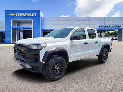 New 2026 Chevrolet Colorado Trail Boss AWD/4WD image 2