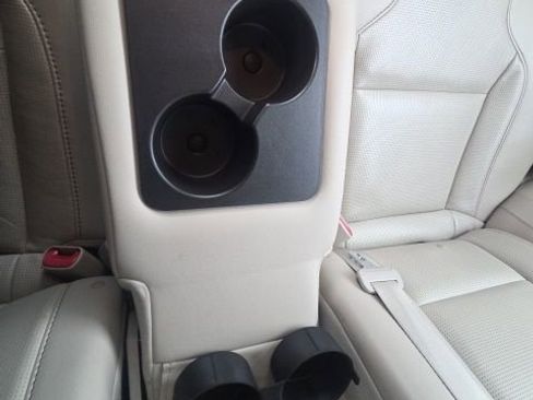 Used 2012 Ford Taurus Limited image 16