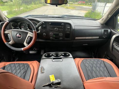 Used 2013 GMC Sierra 1500 SLE w/ Power Tech Package AWD/4WD image 13