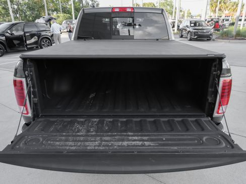 Used 2016 RAM 1500 Laramie w/ Convenience Group AWD/4WD image 41