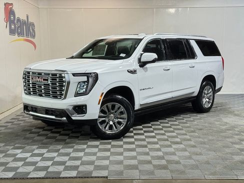 New 2026 GMC Yukon XL Denali w/ Sun & Power Step Package image 2