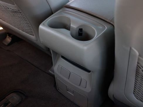 Used 2018 Kia Sedona L image 43