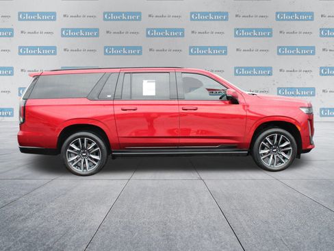 Used 2022 Cadillac Escalade ESV Sport w/ Touring Package image 4