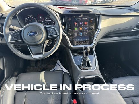 Used 2025 Subaru Outback Limited image 11