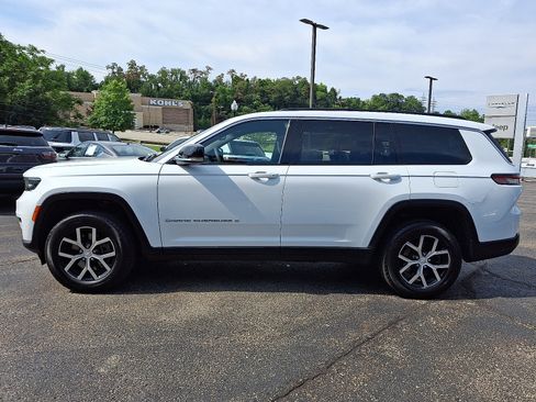 Certified 2024 Jeep Grand Cherokee L Limited AWD/4WD image 7