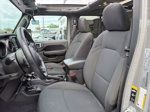Used 2021 Jeep Wrangler Unlimited Sport w/ Sun And Sound Package AWD/4WD image 13