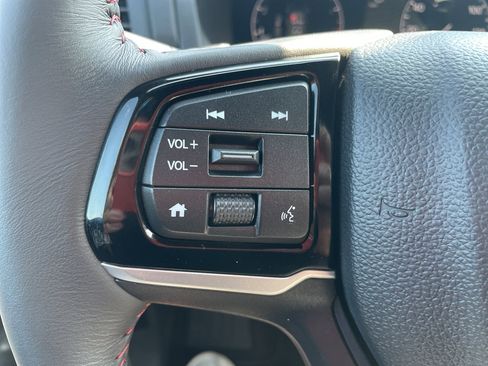 Used 2025 Honda Odyssey Sport-L image 14