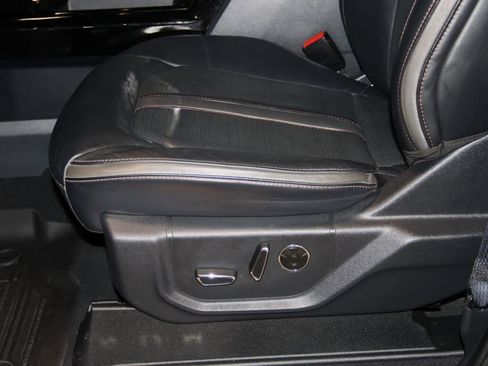 Used 2022 Ford F350 Platinum AWD/4WD image 41