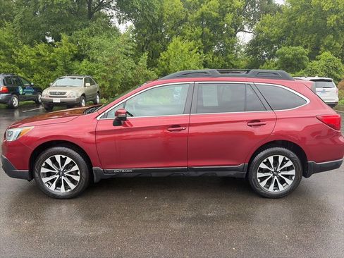 Used 2016 Subaru Outback 2.5i Limited AWD/4WD image 3