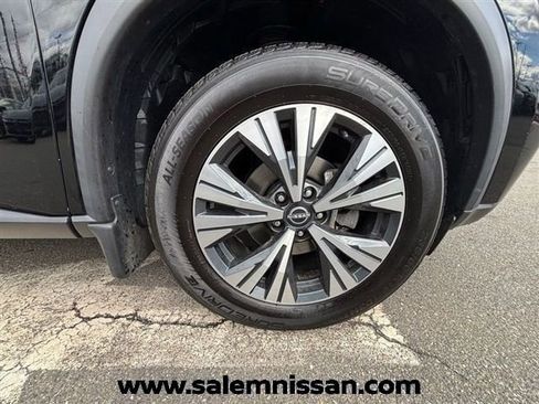 Used 2023 Nissan Rogue SV w/ SV Premium B Package image 20