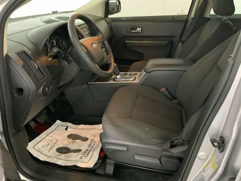 Used 2010 Ford Edge SE image 17