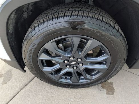 Used 2020 Chevrolet Traverse RS FWD image 9