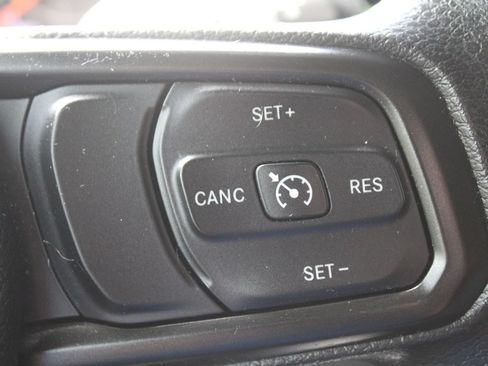 Used 2021 Jeep Wrangler Sport AWD/4WD image 26