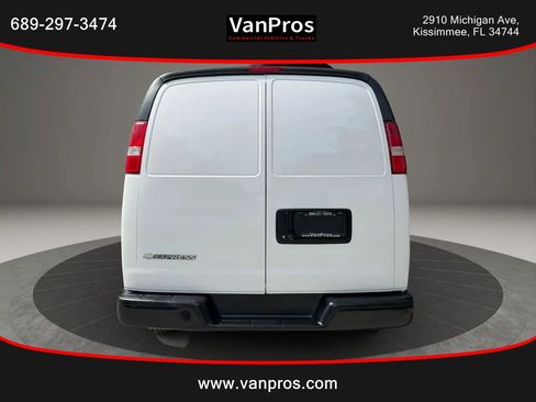 Used 2019 Chevrolet Express 2500 w/ Driver Convenience Package RWD image 4