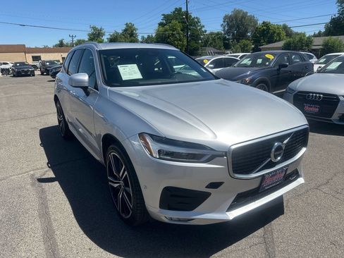 Used 2019 Volvo XC60 T6 R-Design w/ Protection Package Premier AWD/4WD image 4