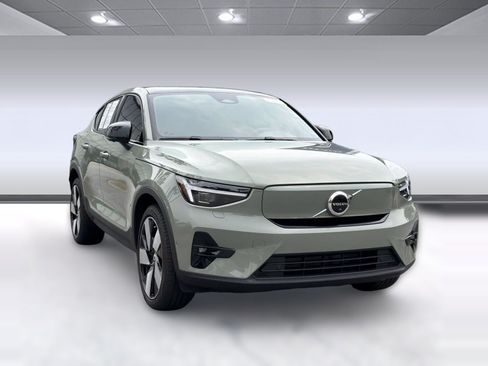 Used 2023 Volvo C40 P8 Recharge Ultimate w/ Protection Package Premier AWD/4WD image 7