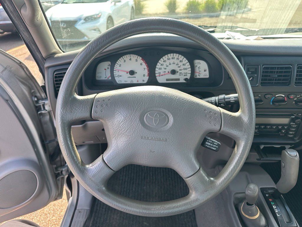 Used 2003 Toyota Tacoma 4x4 Xtracab V6 w/ Convenience Pkg image 13