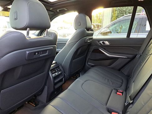 Used 2019 BMW X5 xDrive40i image 8