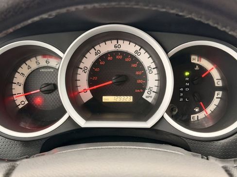 Used 2015 Toyota Tacoma 4x4 Access Cab V6 image 21