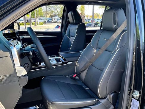 New 2026 Cadillac Escalade Sport w/ LPO, ONYX Package AWD/4WD image 12