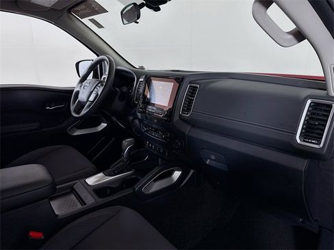 Certified 2022 Nissan Frontier SV image 26
