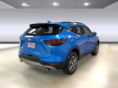 Certified 2024 Chevrolet Blazer LT w/ Convenience Package image 8