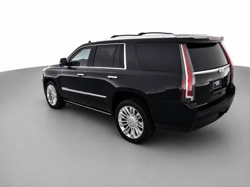 Used 2017 Cadillac Escalade Platinum AWD/4WD image 7