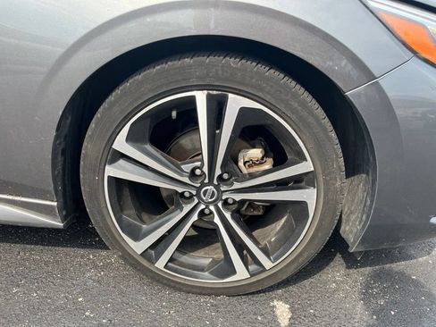 Used 2021 Nissan Sentra SR FWD image 12