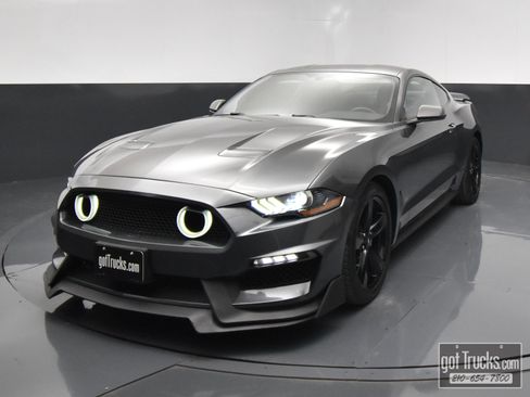 Used 2019 Ford Mustang Coupe RWD image 45
