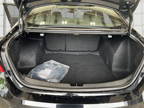 Used 2024 Chevrolet Malibu LT FWD image 11