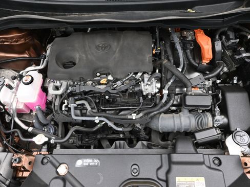 Used 2022 Toyota Sienna XLE image 31