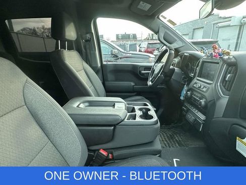 Used 2024 Chevrolet Silverado 1500 Custom image 2