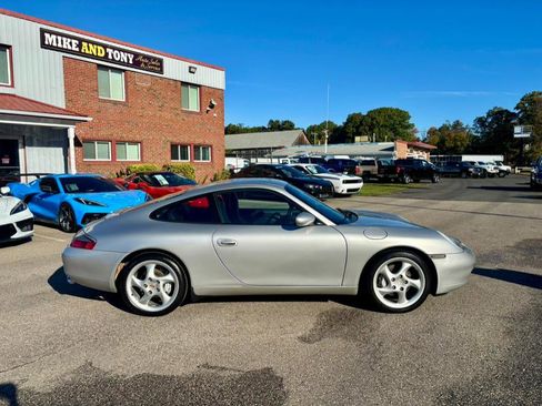 Used 2001 Porsche 911 Carrera 4 image 4