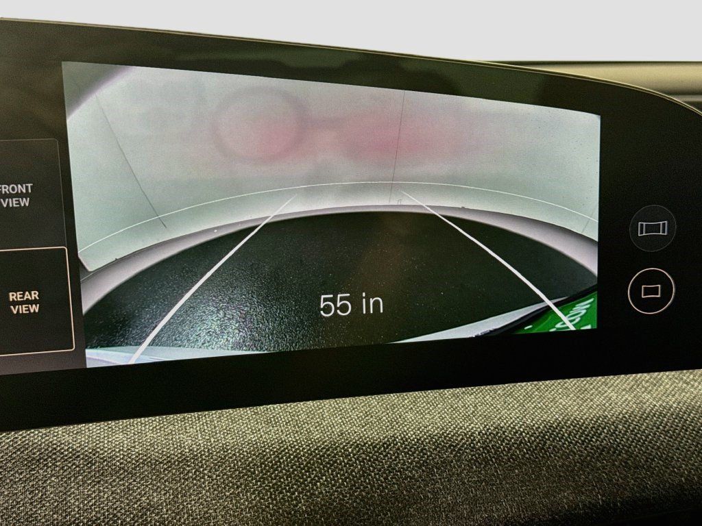 Used 2024 Lucid Air Touring AWD/4WD image 18