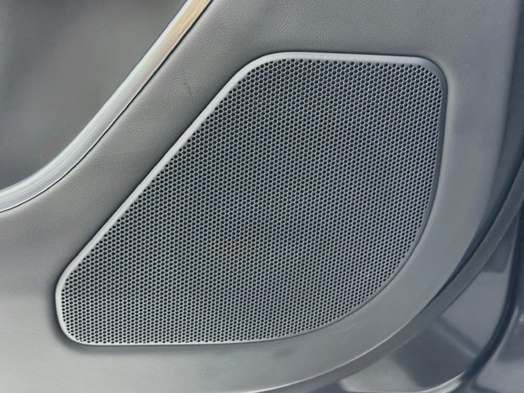 Certified 2025 Land Rover Range Rover SE AWD/4WD image 19