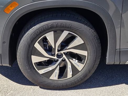 New 2026 Volkswagen Tiguan S FWD image 10