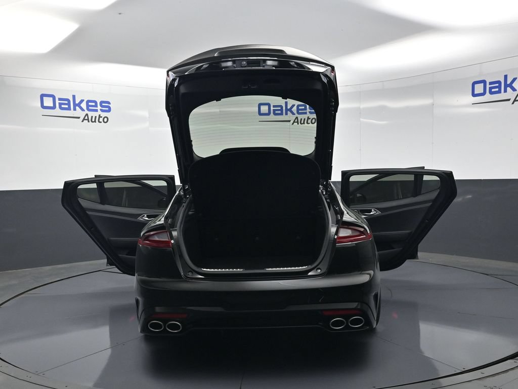 Used 2019 Kia Stinger GT1 AWD/4WD image 57