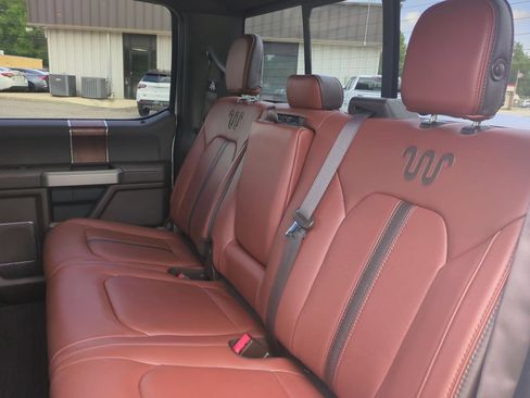 Used 2018 Ford F150 King Ranch w/ Equipment Group 601A Luxury AWD/4WD image 24