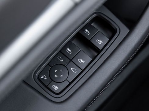 Used 2023 Porsche Taycan GTS image 20