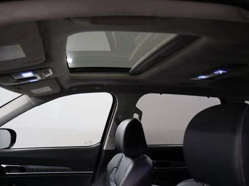 Used 2025 Kia Telluride SX Prestige image 15