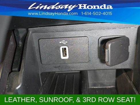 Used 2018 Ford Explorer XLT w/ Equipment Group 202A FWD image 20