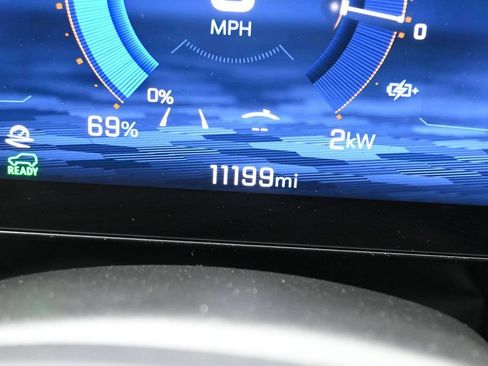 Used 2024 Chevrolet Blazer EV LT AWD/4WD image 18