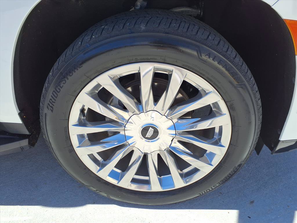Used 2023 Cadillac Escalade ESV Premium Luxury AWD/4WD image 7