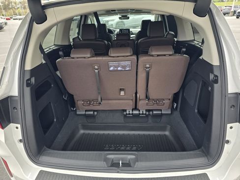 New 2026 Honda Odyssey Touring image 25