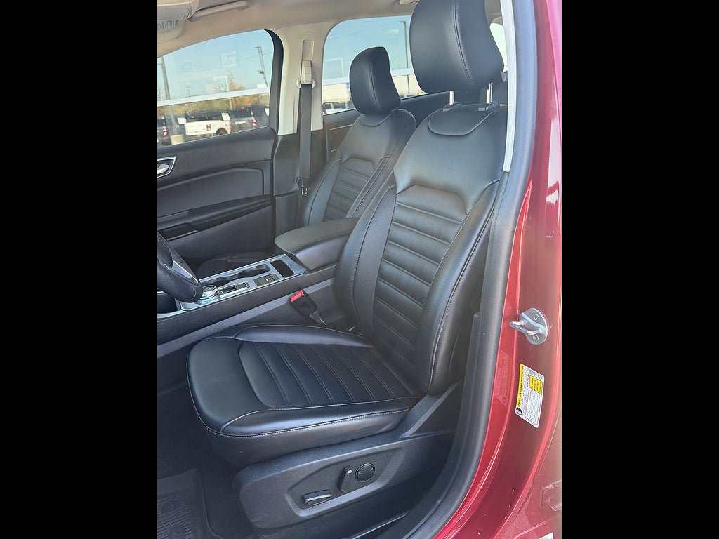 Used 2021 Ford Edge SEL w/ Convenience Package AWD/4WD image 14